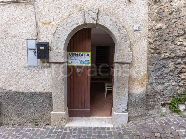 Casa indipendente in vendita a Petrella Salto via Cliternia