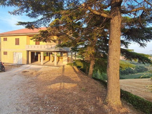 Casa indipendente in vendita a Petritoli FM