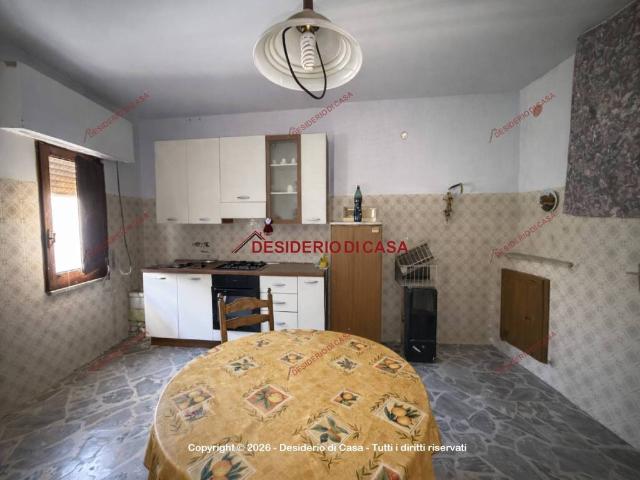 Casa indipendente in vendita a Pettineo ME