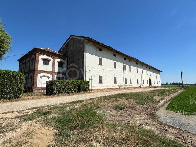 Casa indipendente in vendita a Pezzana