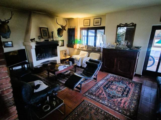 Casa indipendente in vendita a Pezzana VC