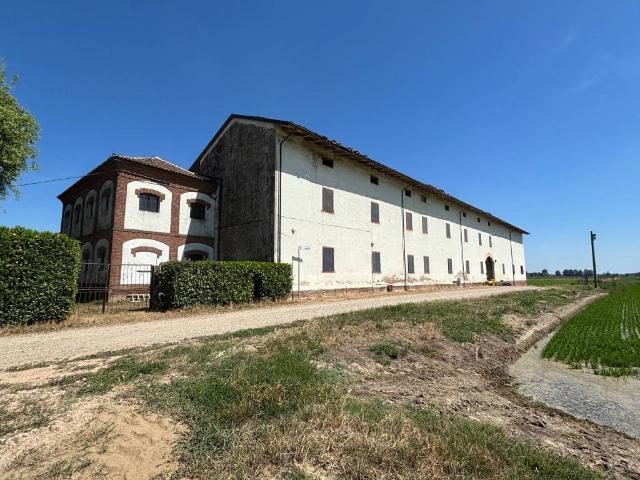 Casa indipendente in vendita a Pezzana VC