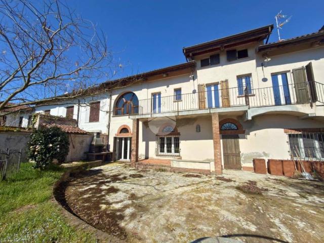 Casa indipendente in vendita a Pezzana VC