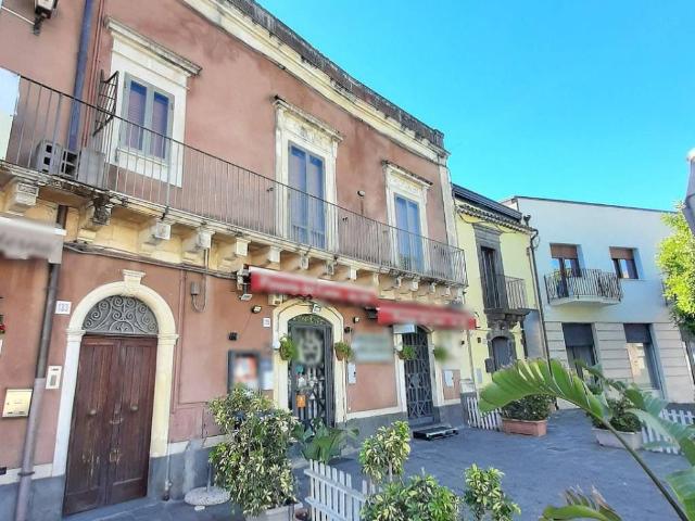 Casa indipendente in vendita a Pedara CT
