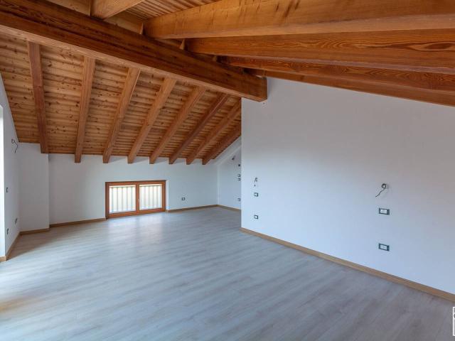 Casa indipendente in vendita a Pedavena