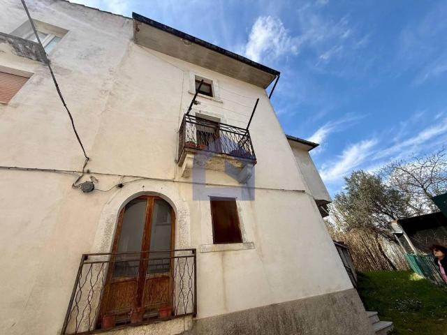 Casa indipendente in vendita a Pennadomo CH
