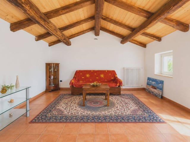 Casa indipendente in vendita a Perosa Argentina TO