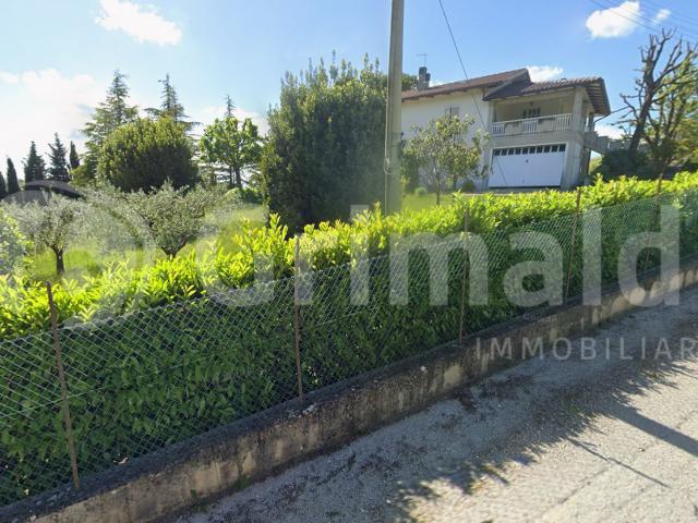 Casa indipendente in vendita a Perugia