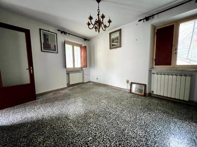 Casa indipendente in vendita a Pescaglia LU