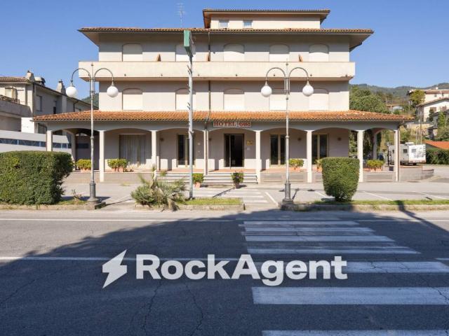 Casa indipendente in vendita a Pescaglia LU