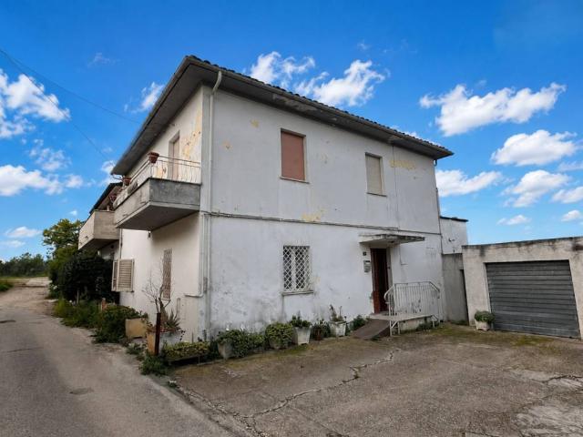 Casa indipendente in vendita a Pescara PE