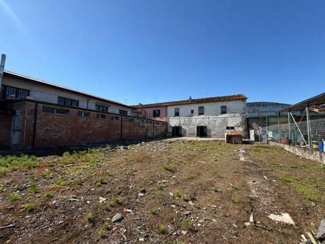 Casa indipendente in vendita a Pescia PT