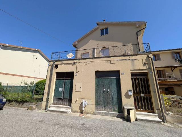 Casa indipendente in vendita a Pesaro PU