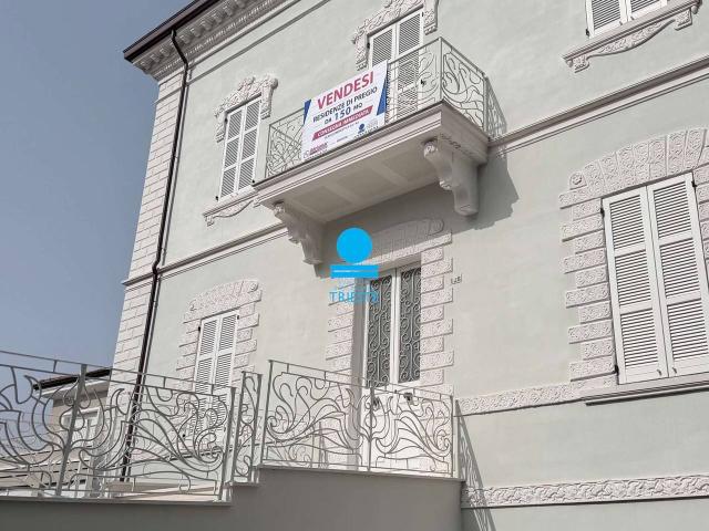 Casa indipendente in vendita a Pesaro