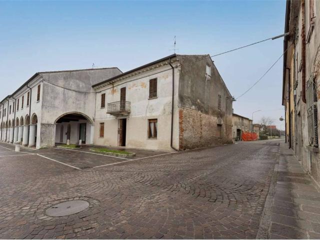 Casa indipendente in vendita a Piubega MN
