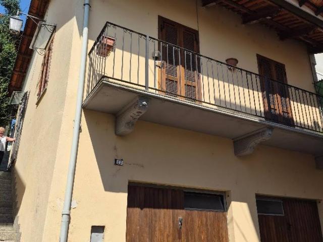 Casa indipendente in vendita a Piverone TO