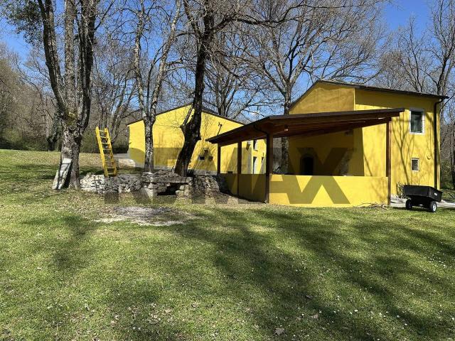 Casa indipendente in vendita a Pizzone
