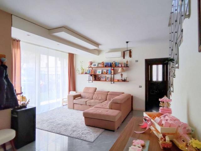 Casa indipendente in vendita a Piacenza