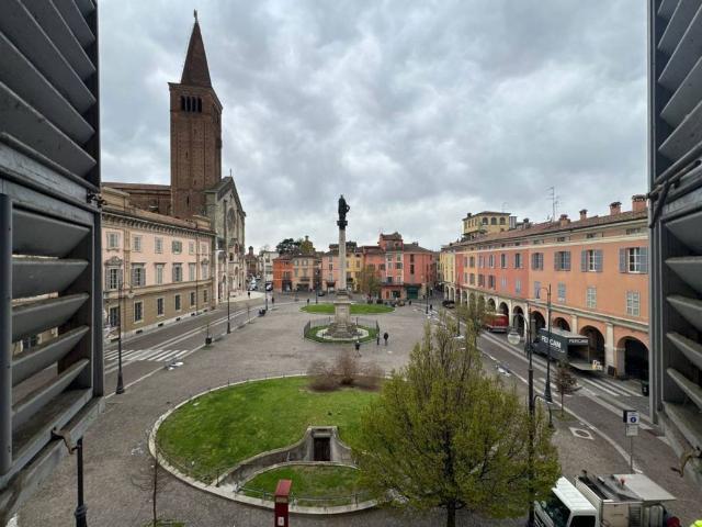 Casa indipendente in vendita a Piacenza PC