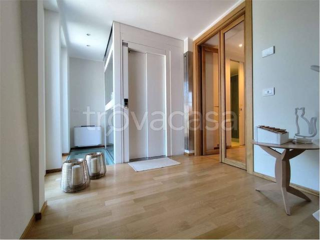 Casa indipendente in vendita a Piacenza via Guastafredda, Politecnico Scalabrini