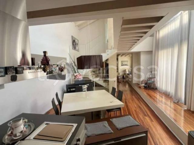 Casa indipendente in vendita a Piacenza, Via Taverna Ospedale