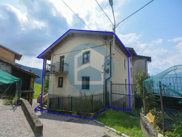 Casa indipendente in vendita a Pian Camuno BS