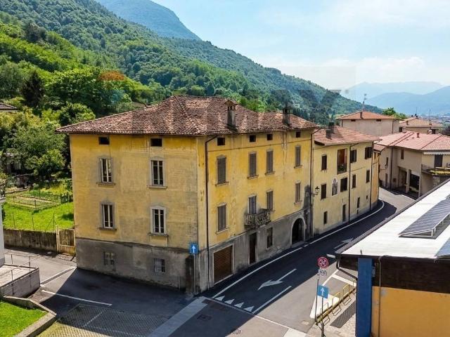 Casa indipendente in vendita a Pian Camuno BS