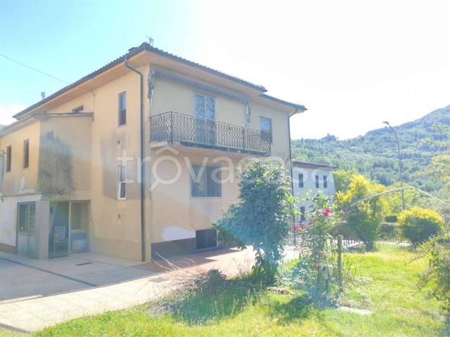 Casa indipendente in vendita a Piano di Coreglia, Coreglia Antelminelli