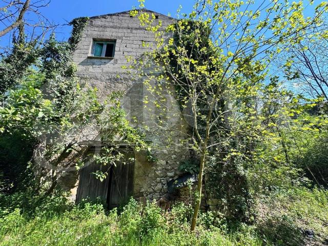 Casa indipendente in vendita a Piana Di Monte Verna