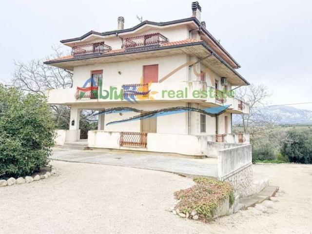 Casa indipendente in vendita a Pianella PE