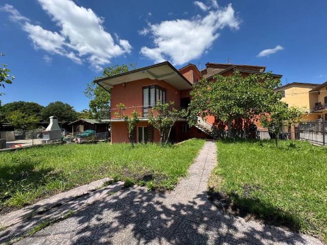 Casa indipendente in vendita a Piegaro PG