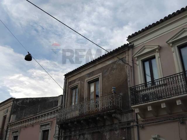 Casa indipendente in vendita a Piedimonte Etneo CT