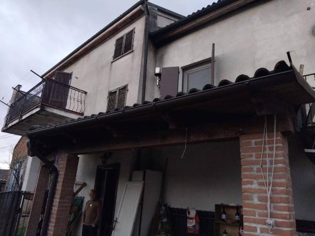 Casa indipendente in vendita a Pietra Marazzi AL