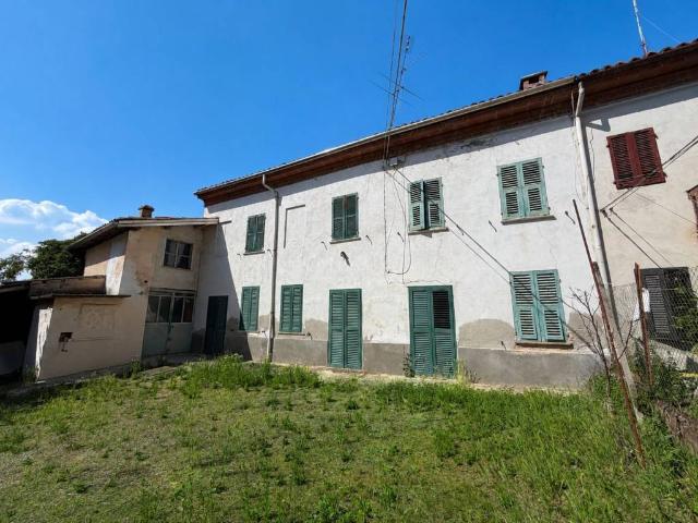 Casa indipendente in vendita a Pietra Marazzi AL