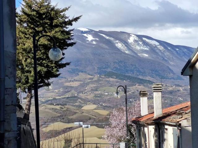 Casa indipendente in vendita a Pietranico PE