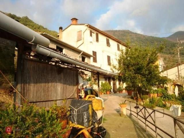 Casa indipendente in vendita a Pietrasanta