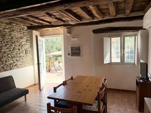 Casa indipendente in vendita a Pietrasanta LU