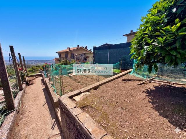 Casa indipendente in vendita a Pietrasanta LU
