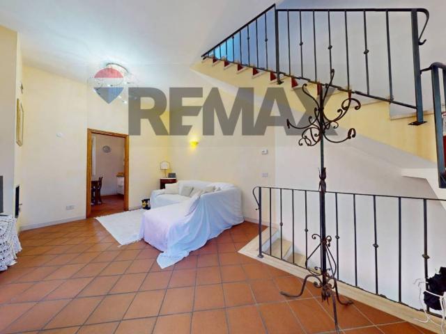 Casa indipendente in vendita a Pietrasanta LU