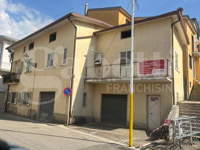Casa indipendente in vendita a Pietrastornina AV