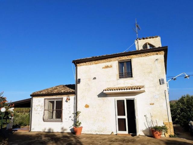 Casa indipendente in vendita a Pietraperzia