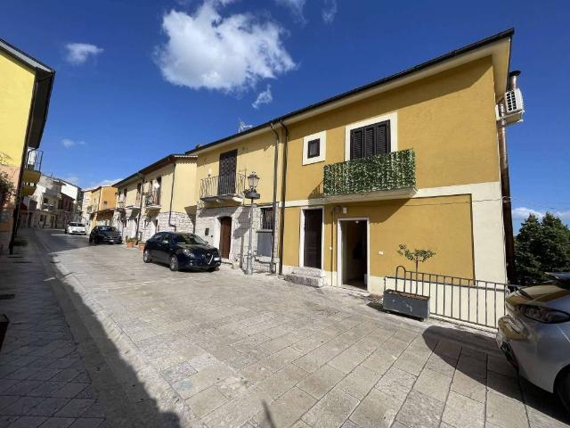 Casa indipendente in vendita a Pietrelcina BN