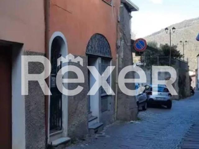 Casa indipendente in vendita a Pieve di Teco IM