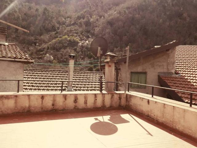 Casa indipendente in vendita a Pigna IM