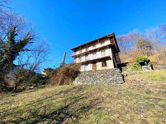 Casa indipendente in vendita a Pinasca TO
