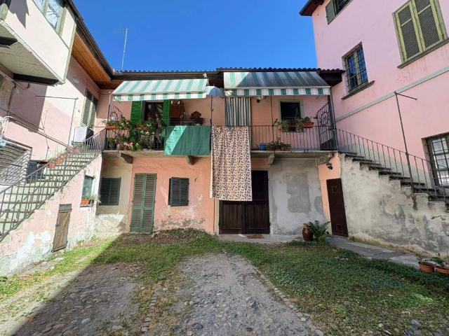 Casa indipendente in vendita a Pinerolo TO