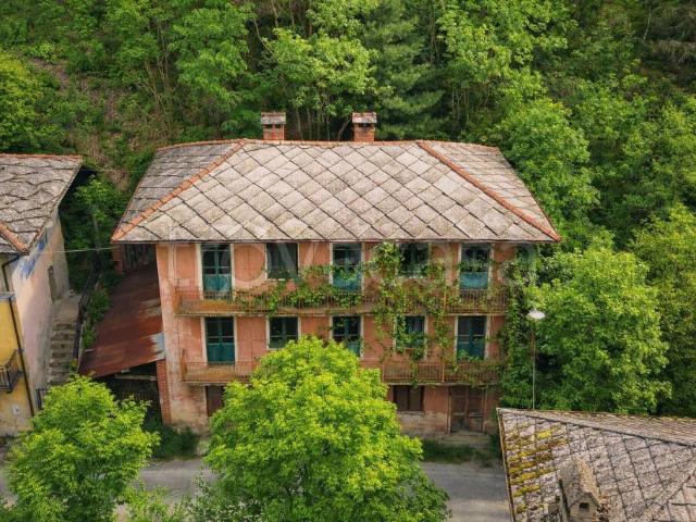 Casa indipendente in vendita a Pinerolo via Talucco Basso, 16