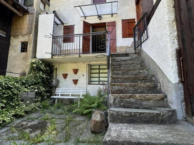 Casa indipendente in vendita a Piode VC