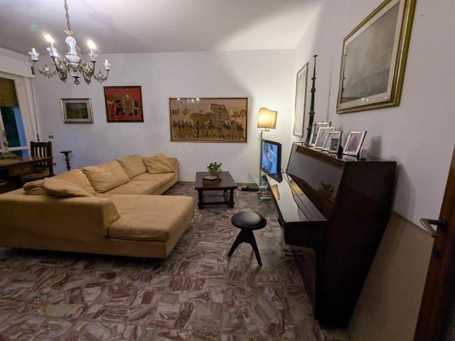 Casa indipendente in vendita a Pisa