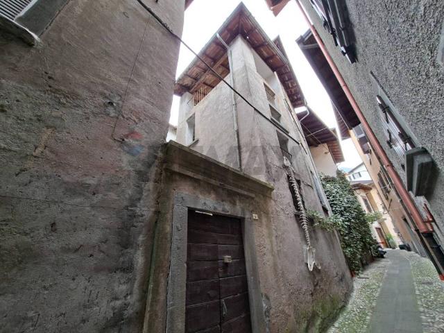 Casa indipendente in vendita a Pisogne BS